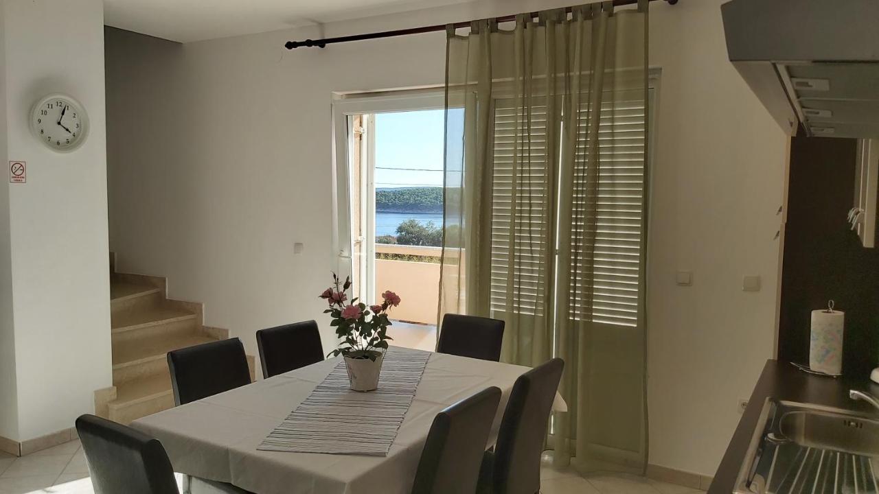 Apartman Barbat-Za Cijelu Obitelj Barbat na Rabu Exterior photo